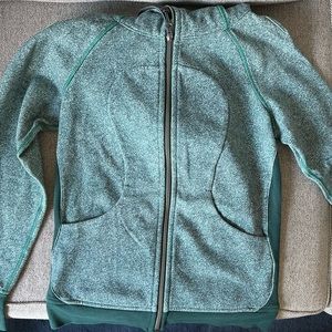 Lululemon Scuba Hoodie III size 8 Green